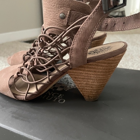 Vince Camuto Evel Caged Sandal Open Toe size 8.5 - Picture 8 of 11